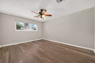 11710 N Petersham Dr, Houston, TX 77031 - Photo 23