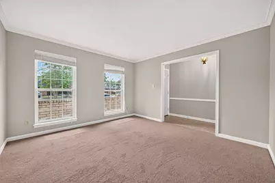 11710 N Petersham Drive, Houston, TX 77031 - Photo 5