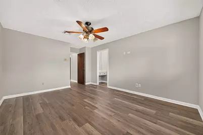 11710 N Petersham Drive, Houston, TX 77031 - Photo 25