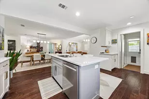 5702 Capello Dr, Houston, TX 77035 - Photo 13