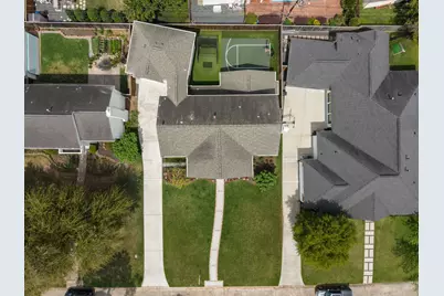 13926 Woodthorpe Lane, Houston, TX 77079 - Photo 3