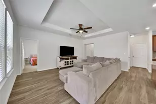 4343 Roaring Timber Dr, Conroe, TX 77304 - Photo 9