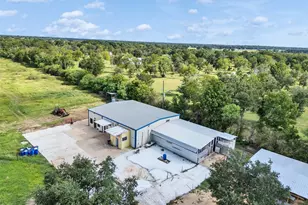 2024 Beverly Ln, Sealy, TX 77474 - Photo 11