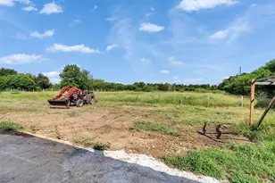 2024 Beverly Ln, Sealy, TX 77474 - Photo 43