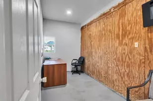 2024 Beverly Ln, Sealy, TX 77474 - Photo 29