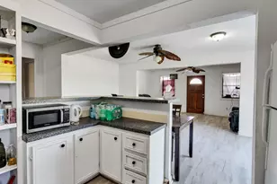 2024 Beverly Ln, Sealy, TX 77474 - Photo 23