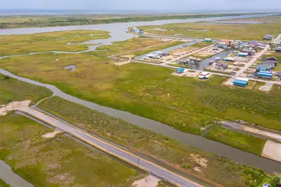 1272 N Tinkle Lane, Crystal Beach, TX 77650 - Photo 3