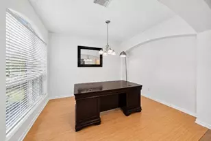 15306 Russelfern Ln, Houston, TX 77049 - Photo 5