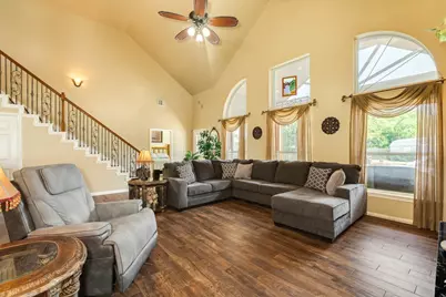808 S Belle Drive, Angleton, TX 77515 - Photo 13