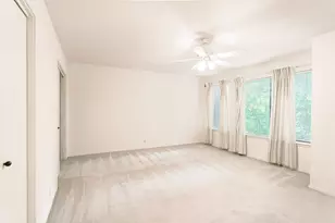 152 Litchfield Ln, Houston, TX 77024 - Photo 23