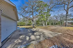 319 Shady Acres Ln, Brenham, TX 77833 - Photo 33