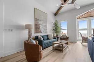 696 Villa Dr, Crystal Beach, TX 77650 - Photo 9