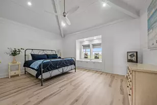 696 Villa Dr, Crystal Beach, TX 77650 - Photo 23