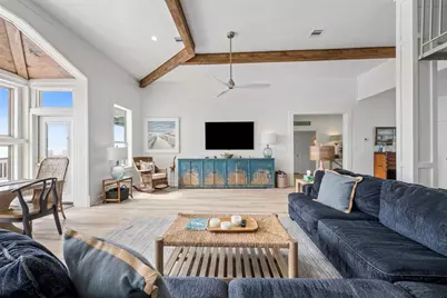 696 Villa Drive, Crystal Beach, TX 77650 - Photo 7