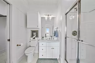 696 Villa Dr, Crystal Beach, TX 77650 - Photo 25