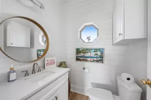 696 Villa Dr, Crystal Beach, TX 77650 - Photo 27