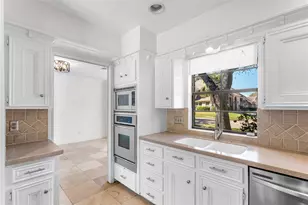 1703 Woodland Springs St, Houston, TX 77077 - Photo 17