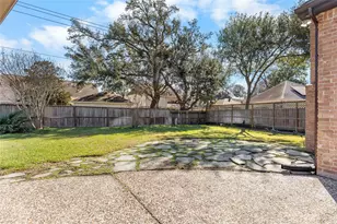 1703 Woodland Springs St, Houston, TX 77077 - Photo 47
