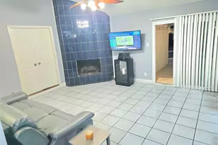 11703 Teaneck Dr, Houston, TX 77089 - Photo 7