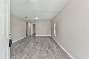 6905 Speaker St, Hitchcock, TX 77563 - Photo 3