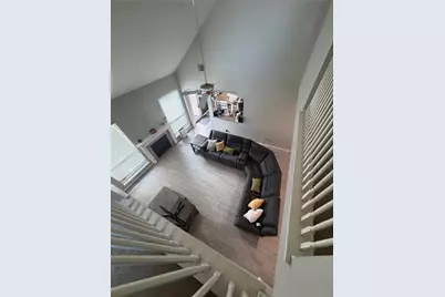 1242 Cambrian Park Court, Sugar Land, TX 77479 - Photo 3