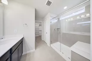 18560 Meadow Point Ln, Conroe, TX 77316 - Photo 11