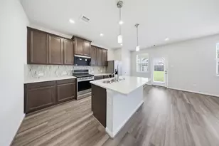 18560 Meadow Point Ln, Conroe, TX 77316 - Photo 7
