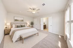 18560 Meadow Point Ln, Conroe, TX 77316 - Photo 9