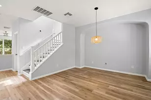 39 S Crisp Morning Cir, The Woodlands, TX 77382 - Photo 5