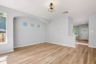 39 S Crisp Morning Cir, The Woodlands, TX 77382 - Photo 13