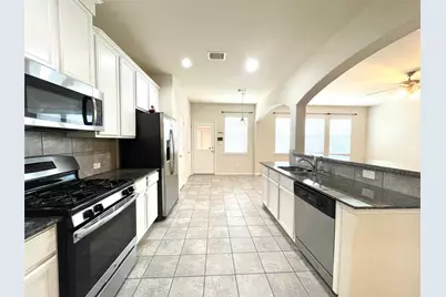 14275 Pointa Vera Drive Drive, Houston, TX 77083 - Photo 9