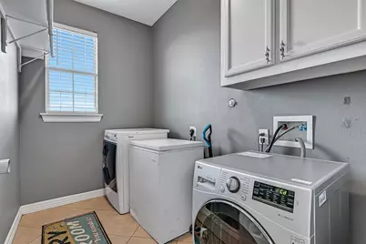 7611 Oak Alley Court, Rosharon, TX 77583 - Photo 15
