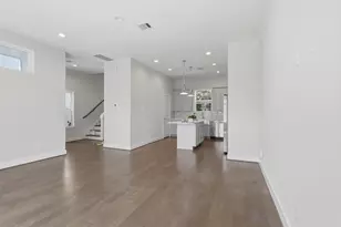5305 Donovan Gdns Ln, Houston, TX 77091 - Photo 9