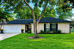 1457 Camellia Dr, Sweeny, TX 77480 - Photo 1