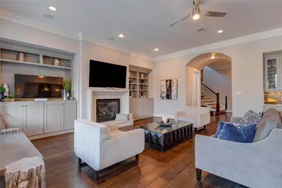 2111 Saxon Drive, Houston, TX 77018 - Photo 15