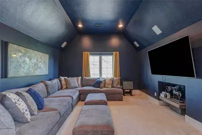 2111 Saxon Drive, Houston, TX 77018 - Photo 31