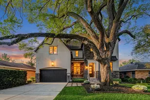 2111 Saxon Dr, Houston, TX 77018 - Photo 1