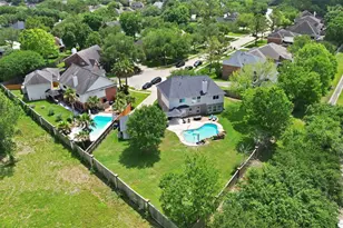2402 Daytona Ct, Friendswood, TX 77546 - Photo 41