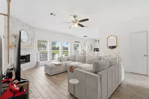 2402 Daytona Ct, Friendswood, TX 77546 - Photo 11