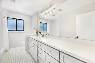 10726 Riverview Dr, Houston, TX 77042 - Photo 21