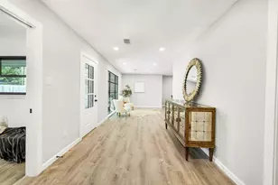 10726 Riverview Dr, Houston, TX 77042 - Photo 23