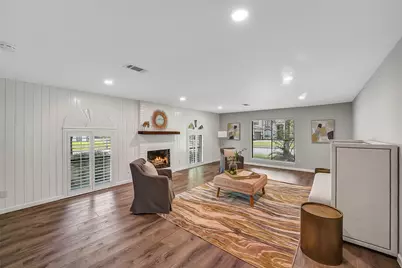 10726 Riverview Drive, Houston, TX 77042 - Photo 7