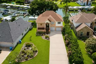 12498 Lake Vista Dr, Willis, TX 77318 - Photo 1