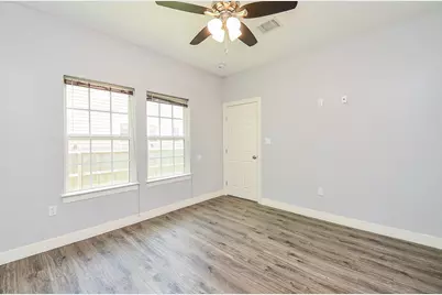 3153 Christie Street, Houston, TX 77026 - Photo 25