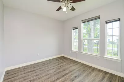 3153 Christie Street, Houston, TX 77026 - Photo 31