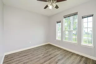 3153 Christie St, Houston, TX 77026 - Photo 31