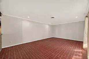 6710 Burning Tree Dr, Houston, TX 77036 - Photo 45