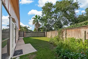 6710 Burning Tree Dr, Houston, TX 77036 - Photo 47