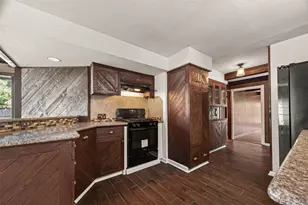 6710 Burning Tree Dr, Houston, TX 77036 - Photo 13
