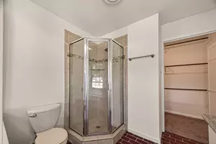 6710 Burning Tree Dr, Houston, TX 77036 - Photo 33